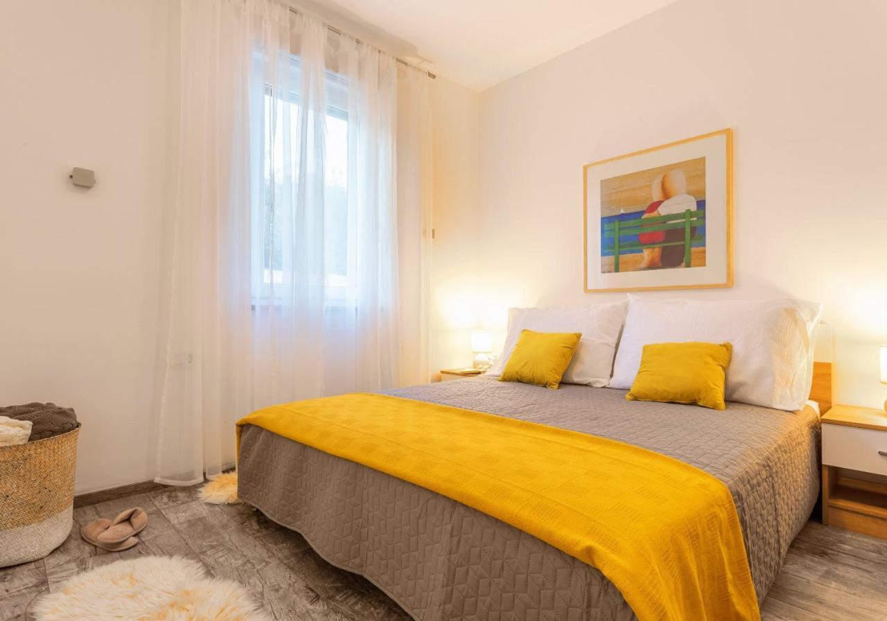 סופטאר Apartman Olive מראה חיצוני תמונה